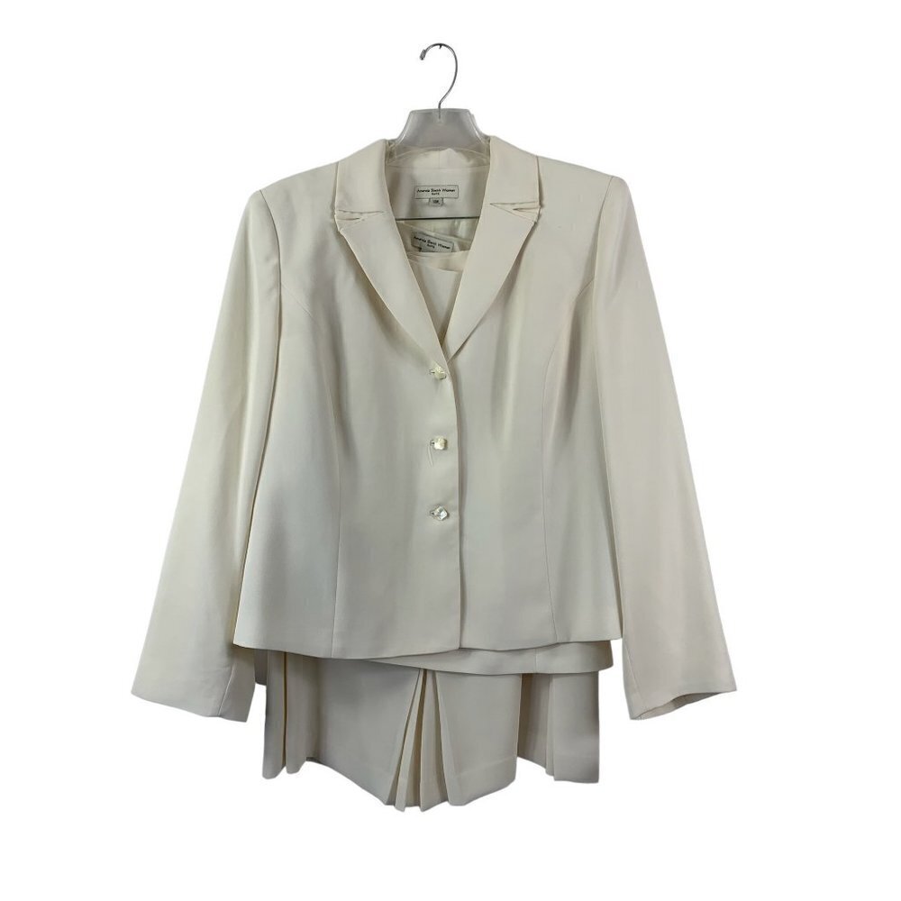Amanda Smith Women's All Dressed Up Ivory Skirt Set